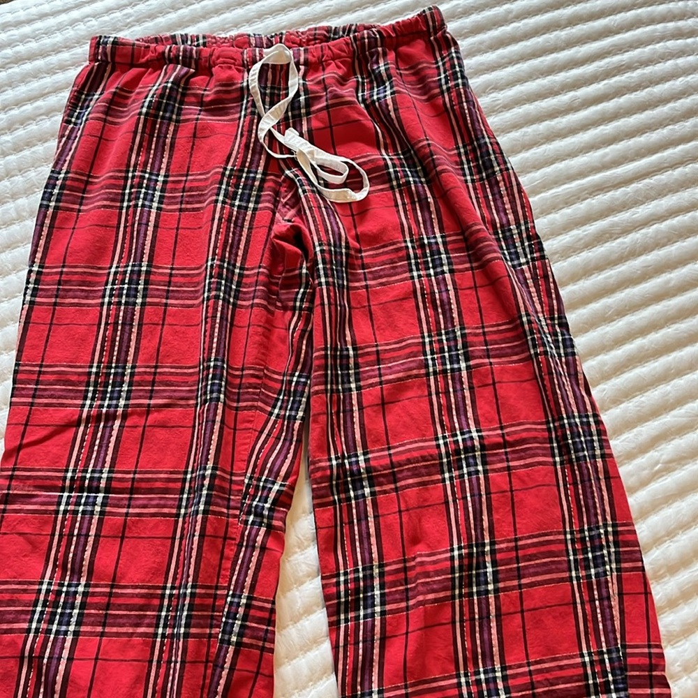 Victoria's Secret Red Plaid Pajama Set - Picture 5 of 6